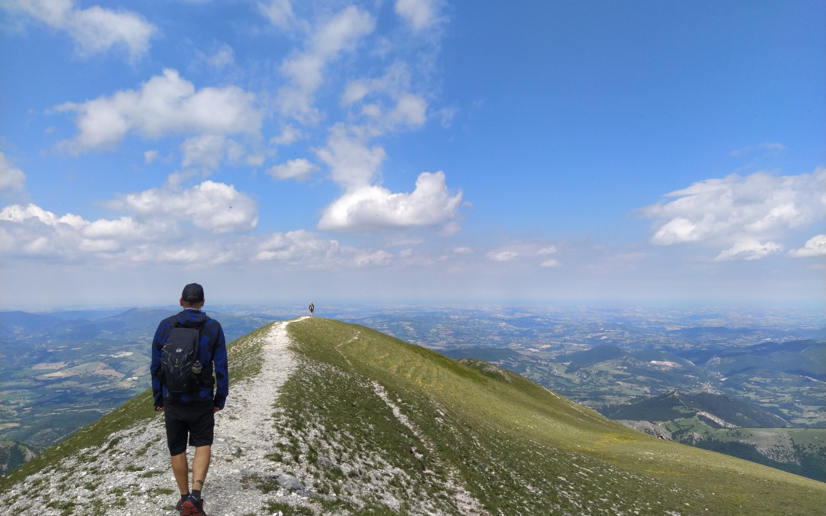 Trekking & Food Experience: Vette, crinali e panorami – il Monte Morcia e la carbonara de “Il Poggio” (21/12/2021)